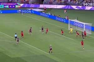 后防被輕松打穿！富德包抄破門 中國女足0-1落后