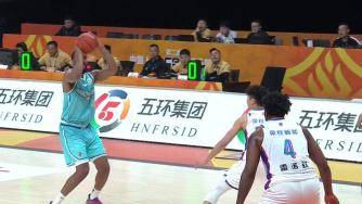 ??青島四外援合計37投27中砍71分大勝天津！詹姆斯空砍15+14+8