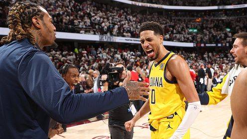  🏀哈利伯顿三分绝杀 米切尔空砍48分 步行者20分大逆转2-0骑士
