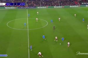 馬競落后！埃因霍溫連續(xù)傳球配合打穿馬競防線，古斯·蒂爾破門