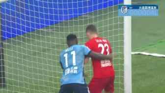 后衛解圍失誤！馬萊萊近距離補射破門！英博1-1扳平河南
