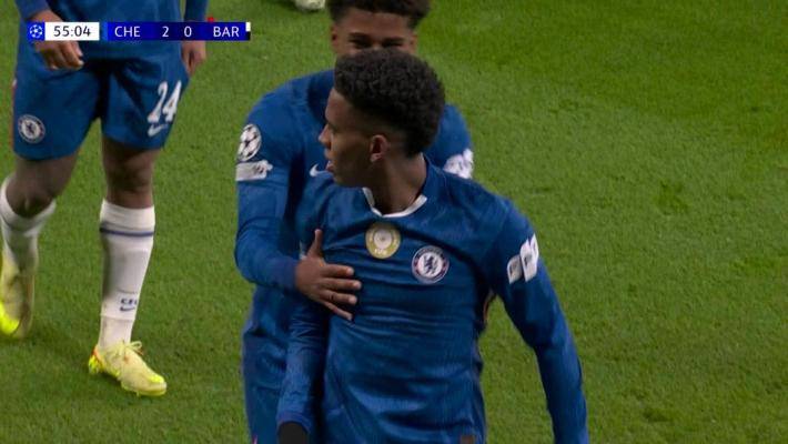 2-0！埃斯特旺1V2爆射破門，摧枯拉朽摧毀巴薩防線